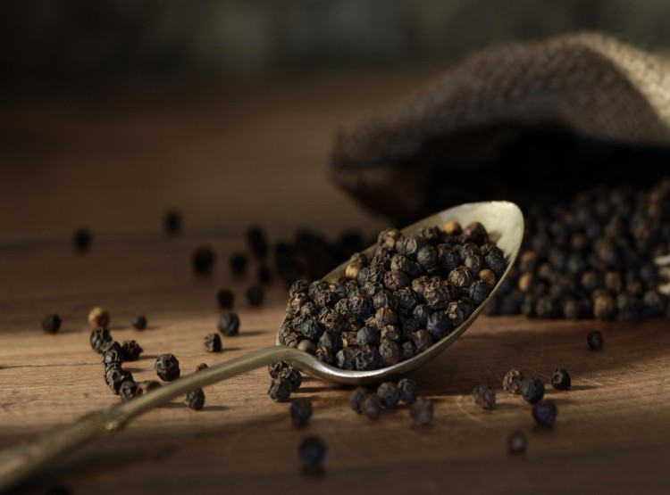 8 black pepper spice benefits